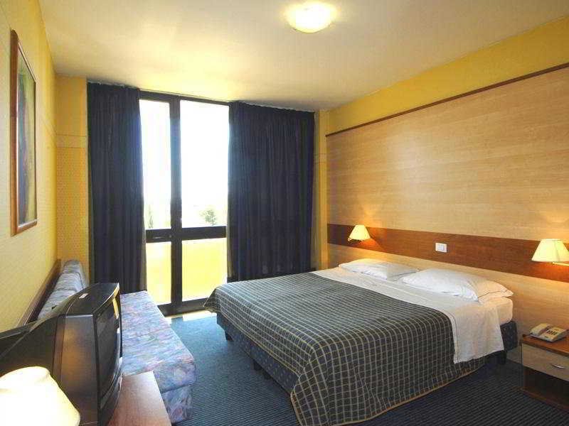 Hotel Centro Turistico Gardesano Bussolengo Eksteriør billede